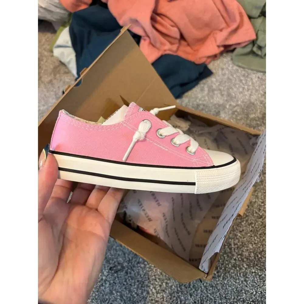 KIDS Pink sneakers